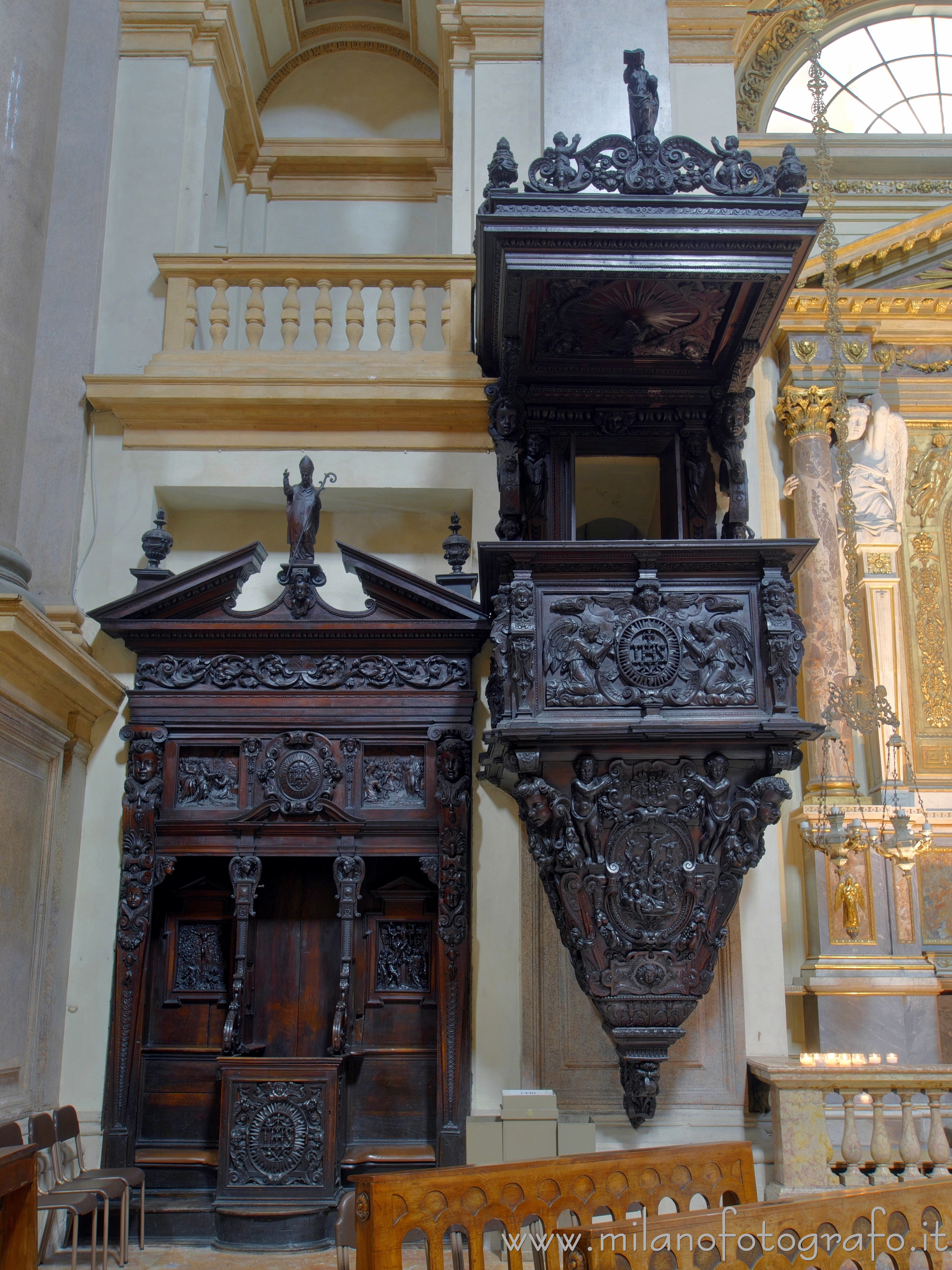 Milan (Italy) - A confessional and the pulpit of the Church of San Fedele - Full resolution picture
